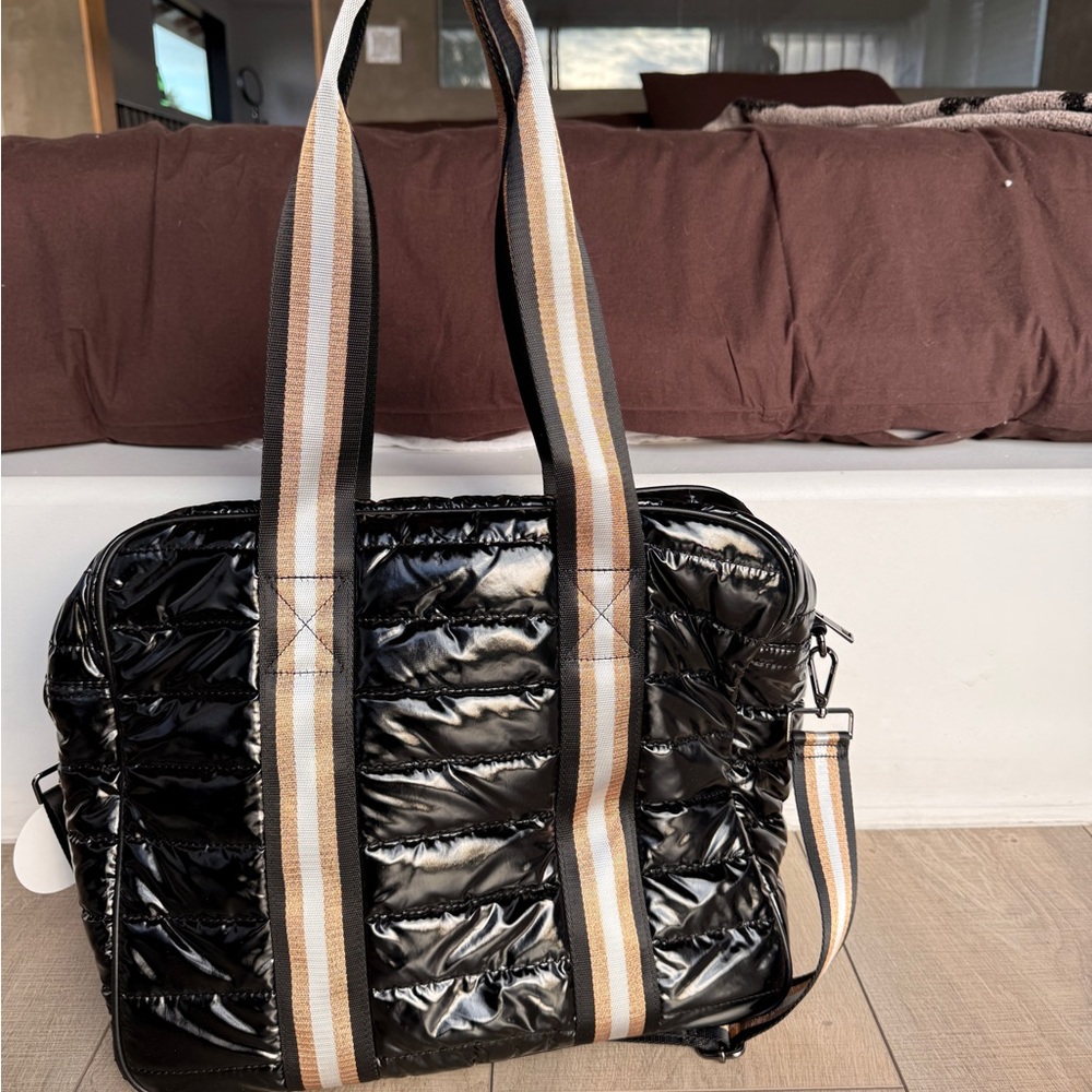 Stylish Black Quilted Women's Pockleball Bag - Picture 5 of 12